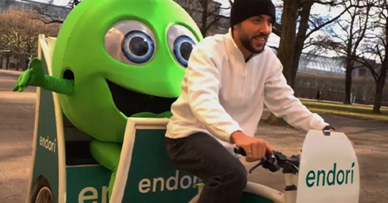 endori Rikscha Maskottchen Peater